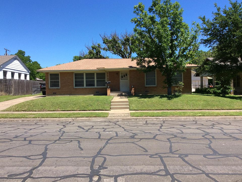 1st image of 816 Camp Dr