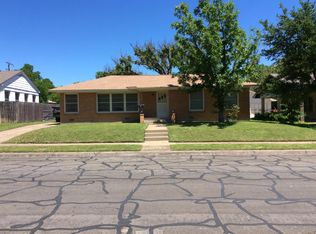 816 Camp Dr, Waco, TX 76710