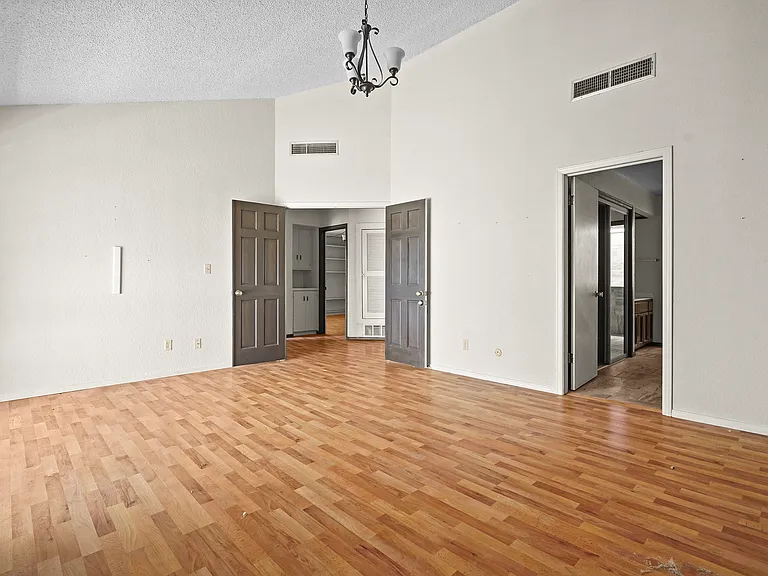 5856 Mira Serena Dr — Photo 16