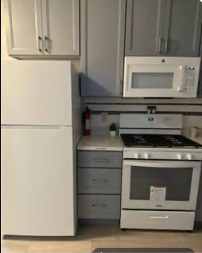 2 bed, 950 sqft, $3,490 — Photo 4