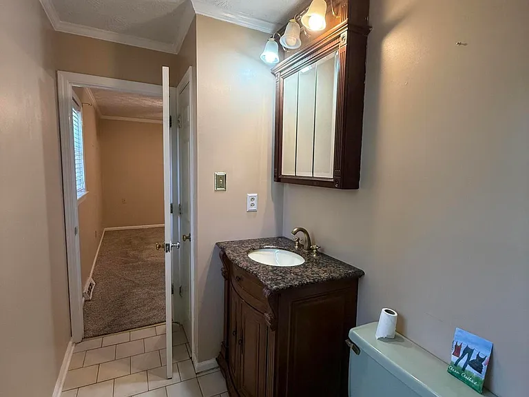 3924 Gladman Way — Photo 15