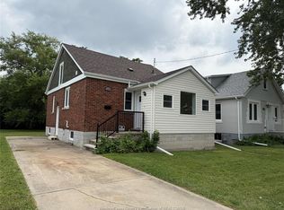 1290 Laurendeau Ave, Windsor, ON N8Y4B5