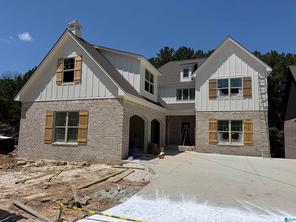 1st image of 142 Glengerry Dr
