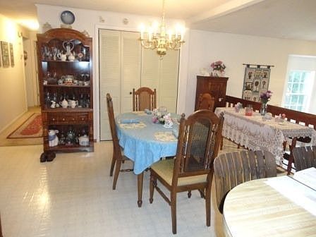 3rd image of 184 Magaron Ln