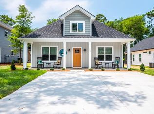 153 NE 13th St, Oak Island, NC 28465