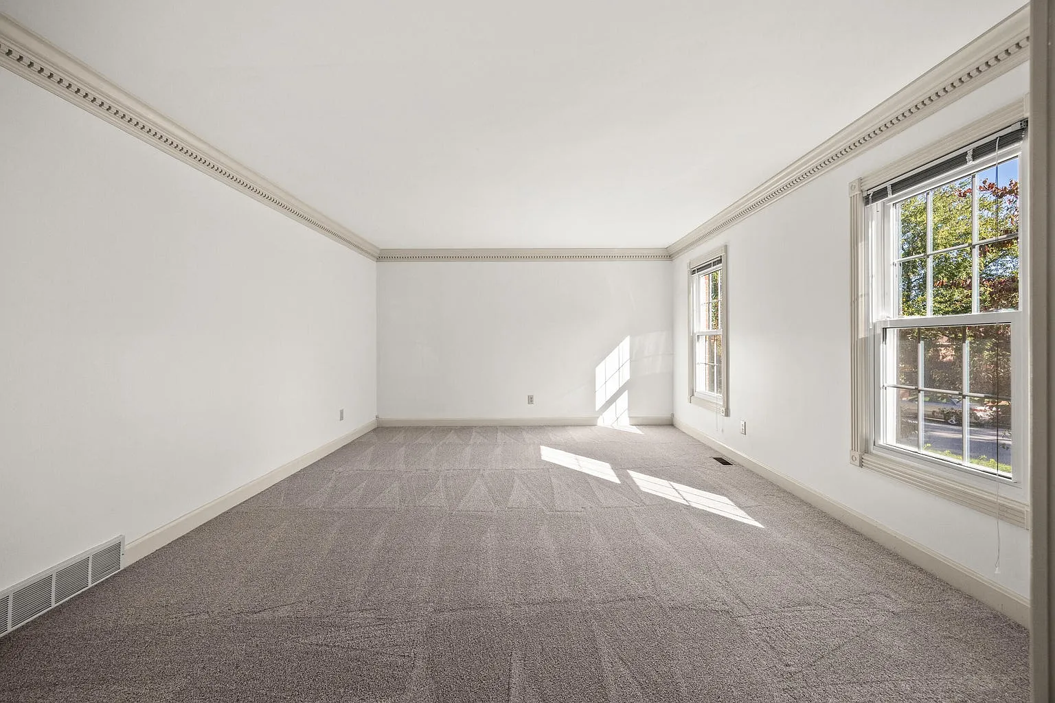 4 bed, 3094 sqft, $3,000 — Photo 4