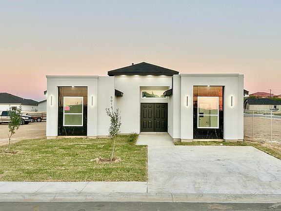 2nd image of 5014 Luna Grande Loop