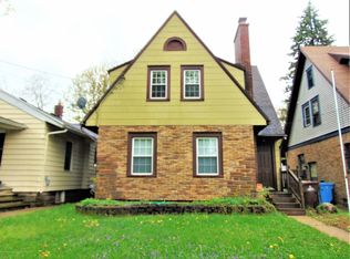 302 S Fairview Ave, Lansing, MI 48912