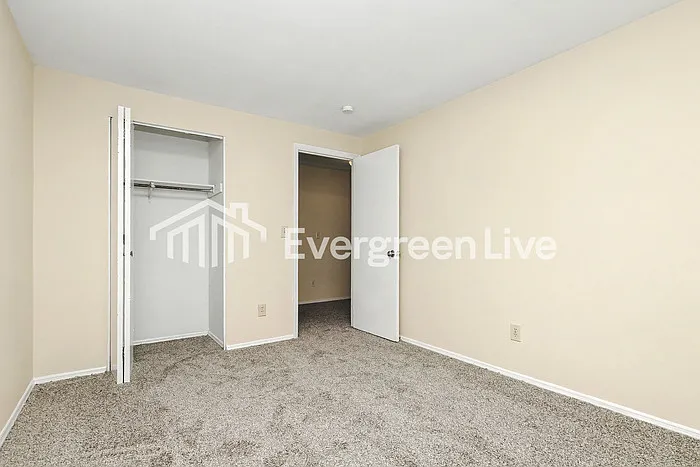 8305 Mount Carmel St — Photo 9