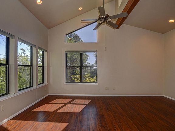 1976 Forest Hills Master Bedroom_06282016