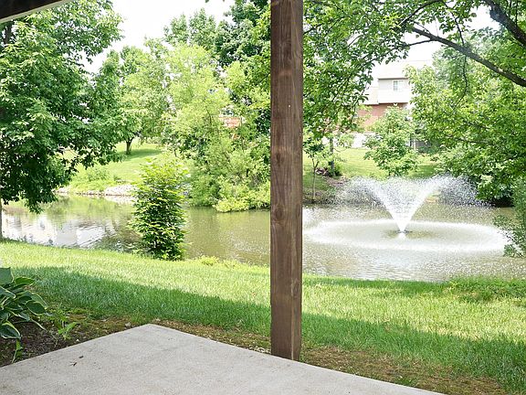 3rd image of 8566 Wiltshire Way