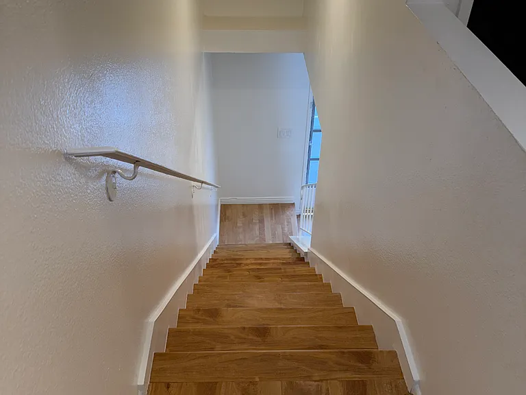 40 Allenwood Ln — Photo 19