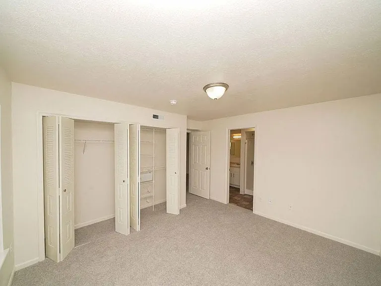 Arbor Lakes Apartments — Photo 62
