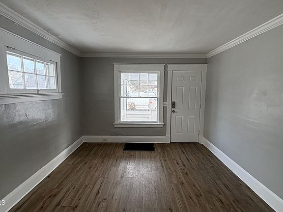 3rd image of 1011 Alldays Ave