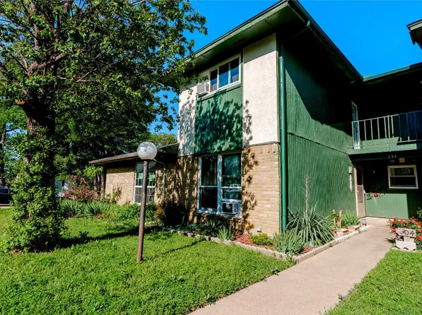 1402 S Carrier Pkwy APT 304, Grand Prairie, TX 75051