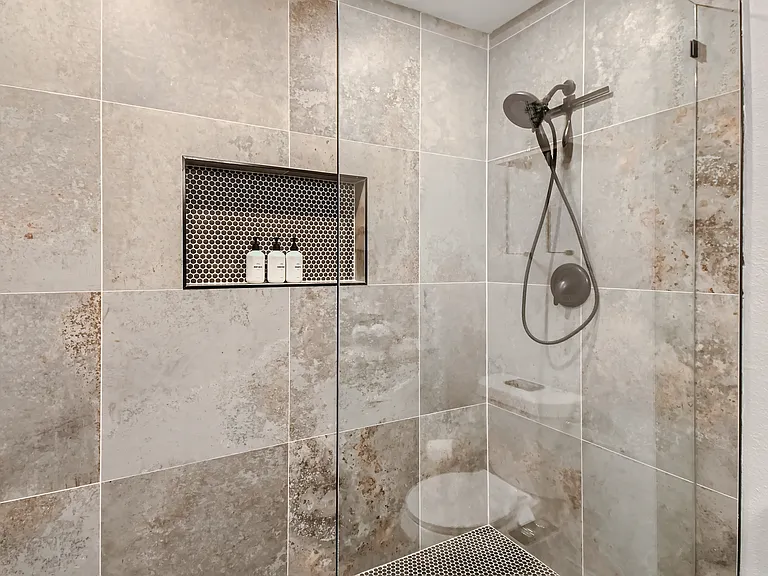 1905 Greenbrook Dr — Photo 31