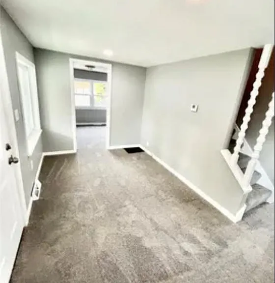 337 Dennison Ave — Photo 2