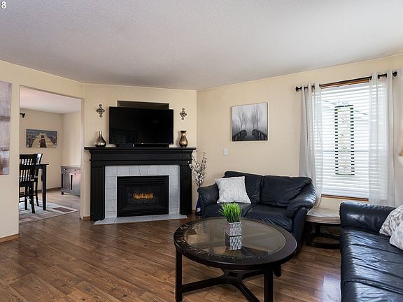 4th image of 3310 NE 166th Ave