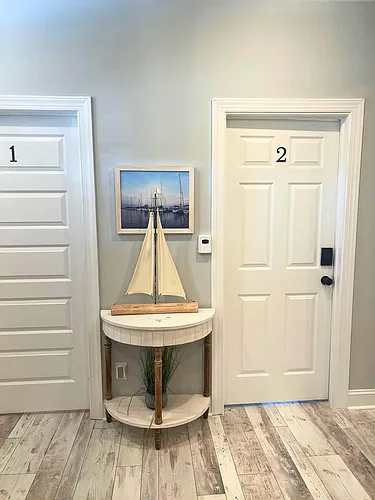 S Boxwood St Photo 1