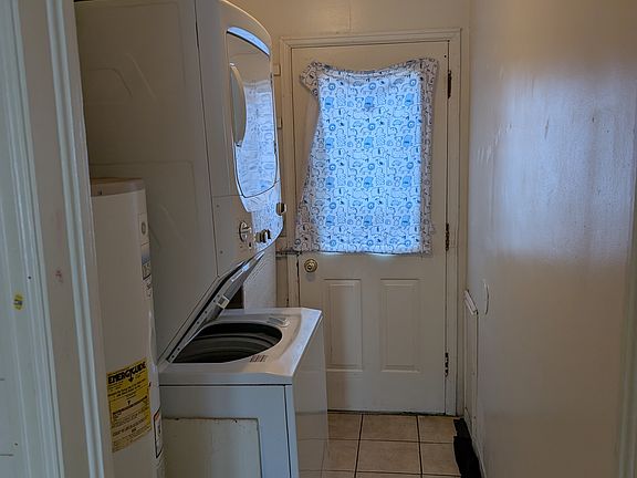 5th image of 2717 7th Ave