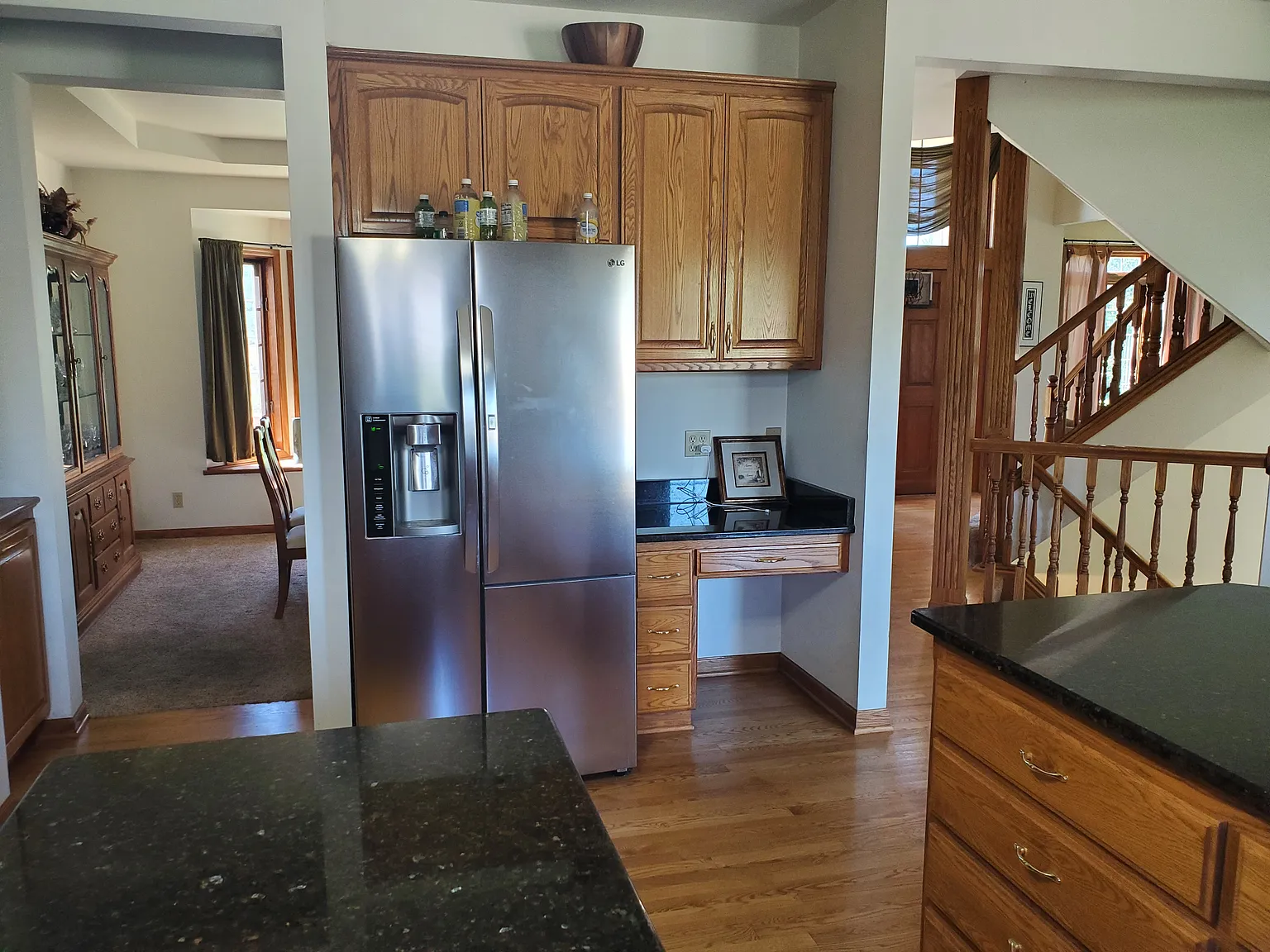 4 bed, 2.5 bath, 3300 sqft, $5,496 — Photo 3
