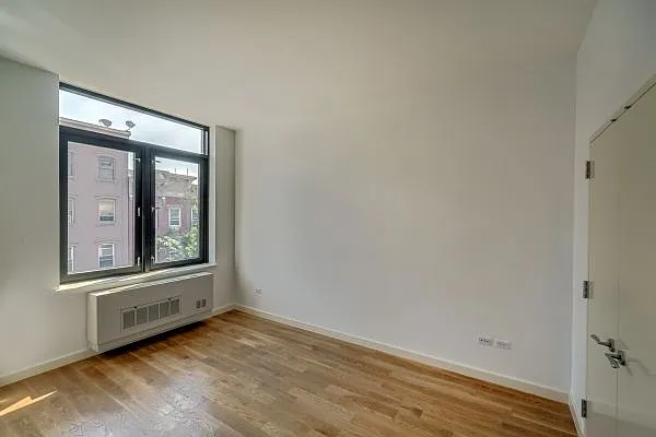 Rented by MNS | media 21