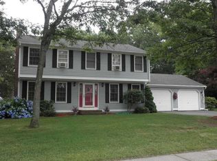 16 Giblin Ln, Coventry, RI 02816