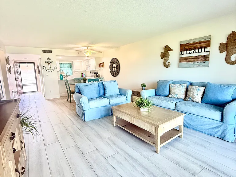 2100 Ocean Shore Blvd #102 — Photo 5