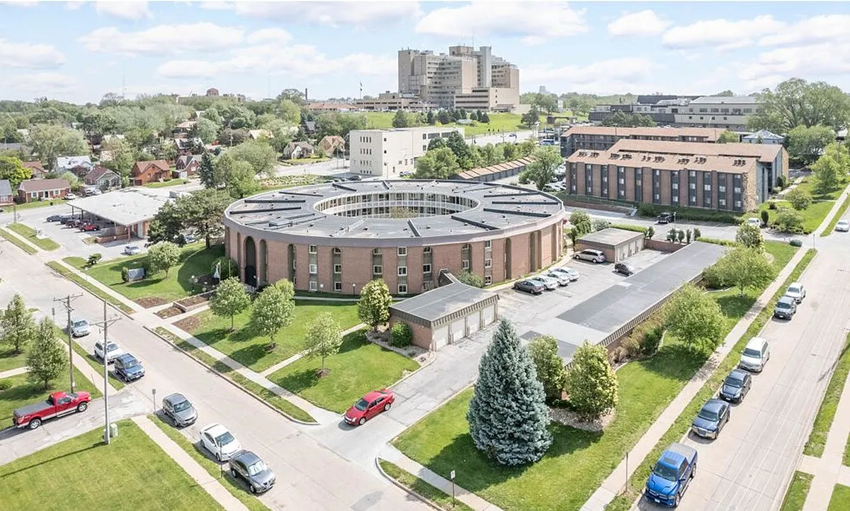 Building Photo - Rosecliff