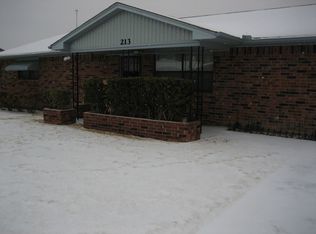 213 Circle Dr, Checotah, OK 74426