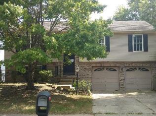 4246 Pleasant Acres Dr, Batavia, OH 45103