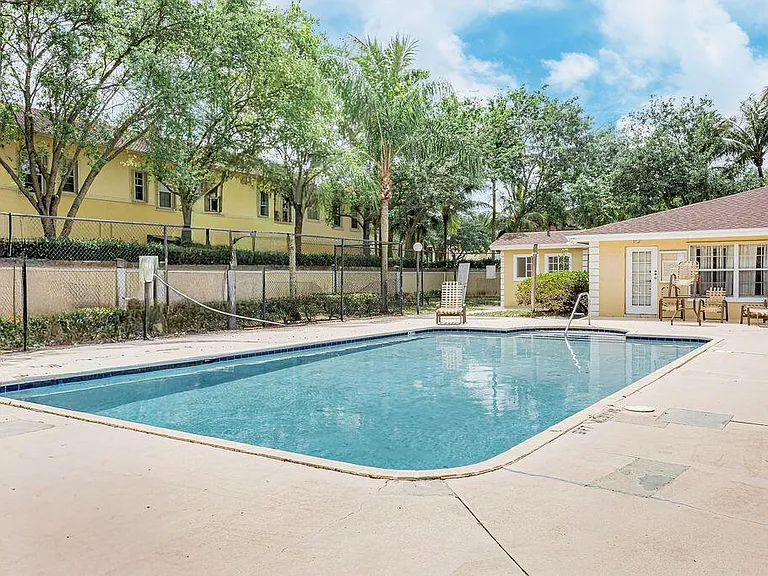 1501 Palm Beach Trace Dr #1 — Photo 2