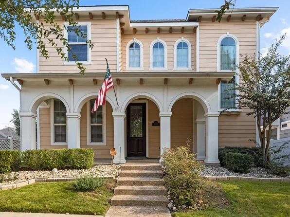 1424 Live Oak Ln, Aubrey, TX 76227