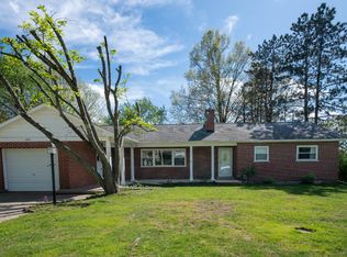 609 Ridge Ave, Aurora, IN 47001