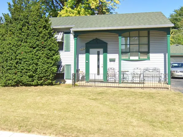 214 McKool Ave, Romeoville, IL 60446