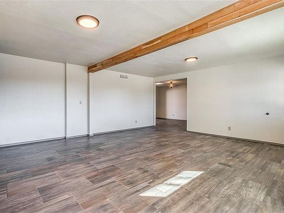 3rd image of 3316 Slocum St