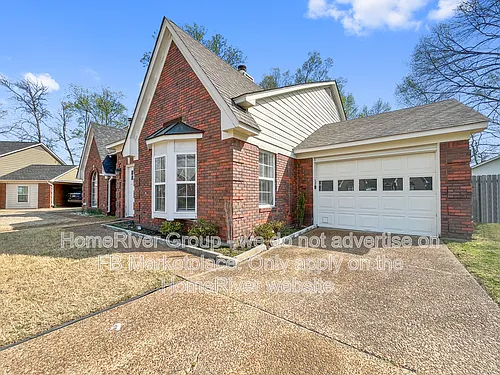 5910 Garden Walk E Photo 1