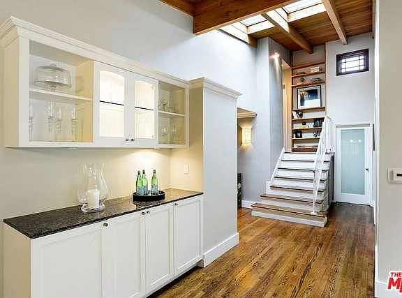 3rd image of 759 Jacon Way
