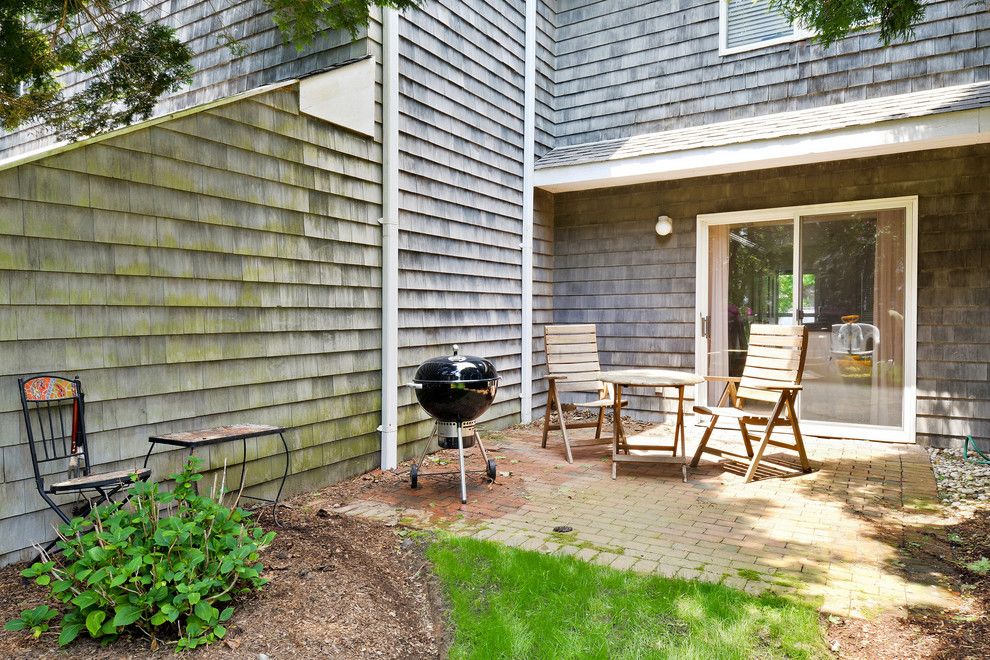 2290 Main St, Unit 7 in Bridgehampton Out East
