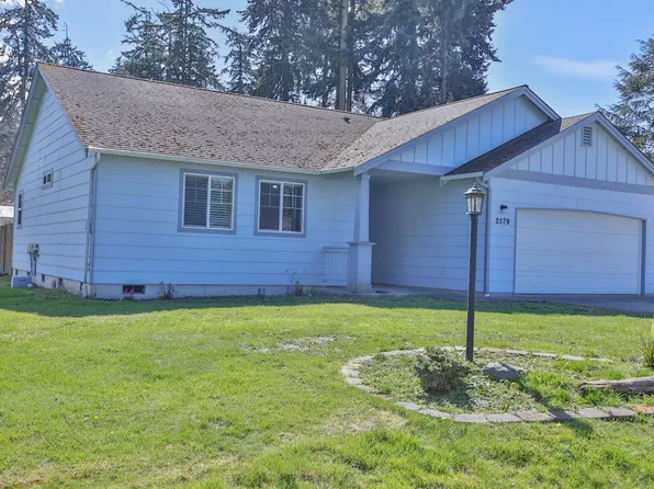 2579 Olympic Dr, Oak Harbor, WA 98277