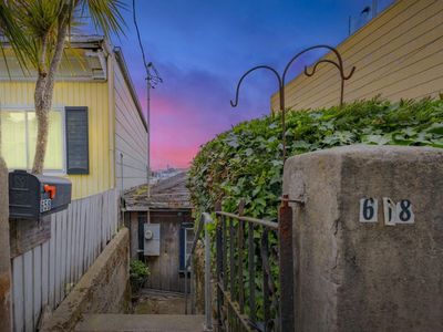 658 Lisbon St, San Francisco, CA, 94112