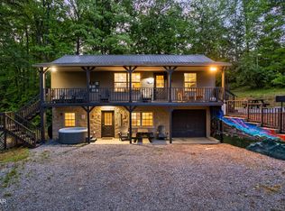 1870 Sunnydale Dr, Sevierville, TN 37862