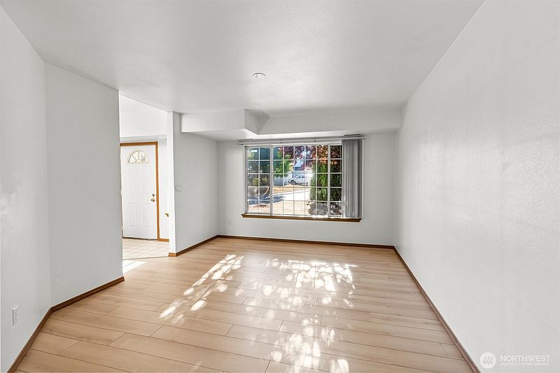 5th image of 26338 127th Avenue SE