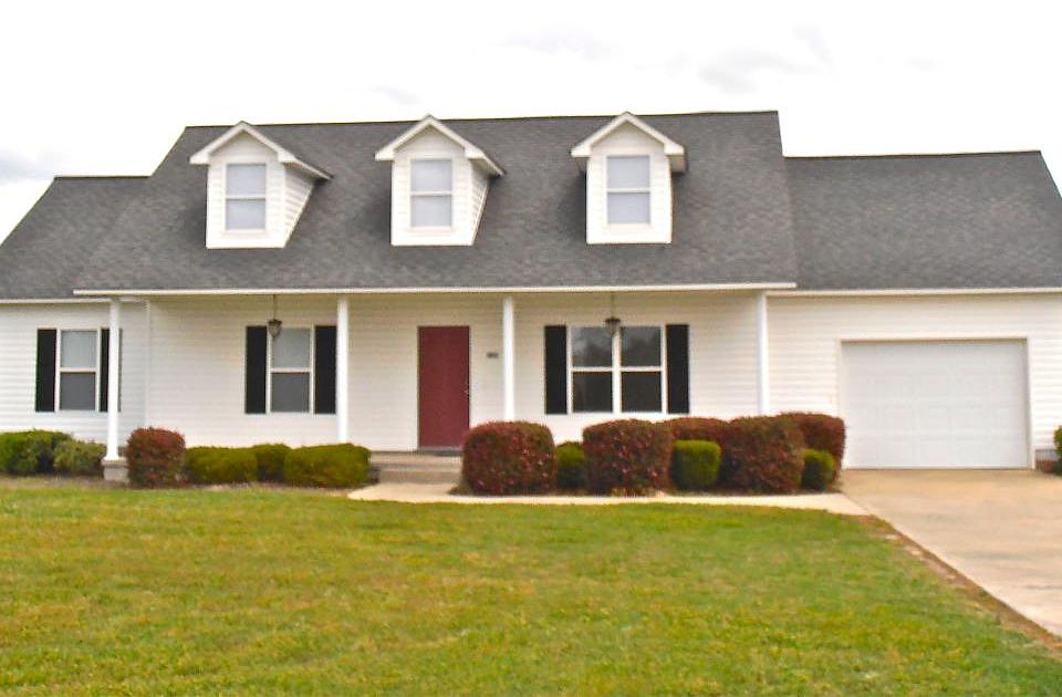 1012 Scotland Exterior