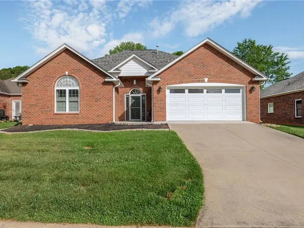 216 New Hampshire Ct, Mocksville, NC 27028