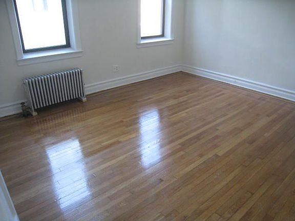 2nd image of 3521 32nd St APT D1