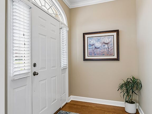 3rd image of 6 Donnell Ct