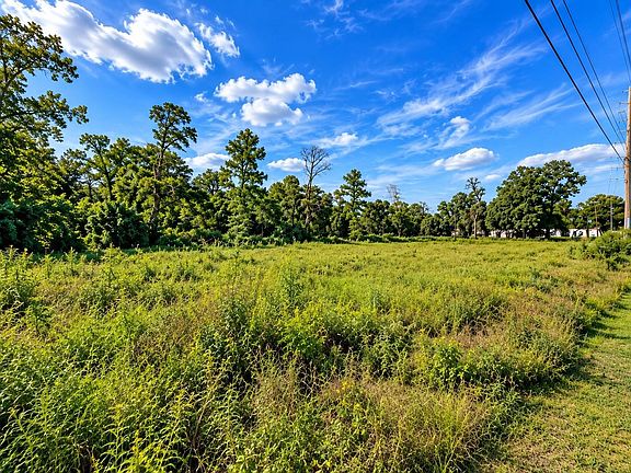 3rd image of 14815 Old Humble Rd