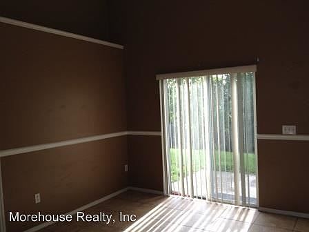 5th image of 2233 Hannah Ln