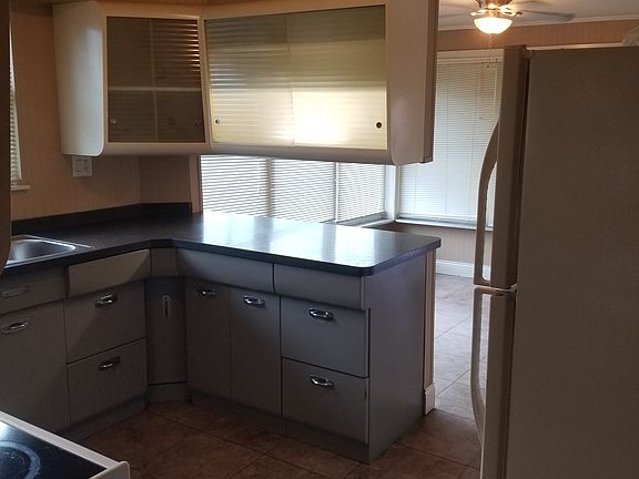 kitchen looking into breakfast room